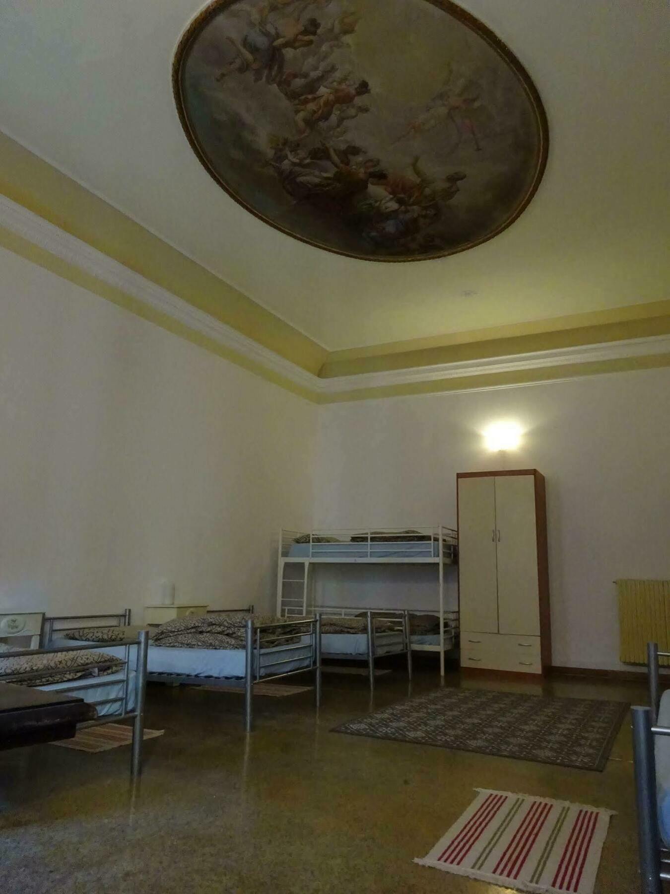 Youth Venice Palace Exterior photo